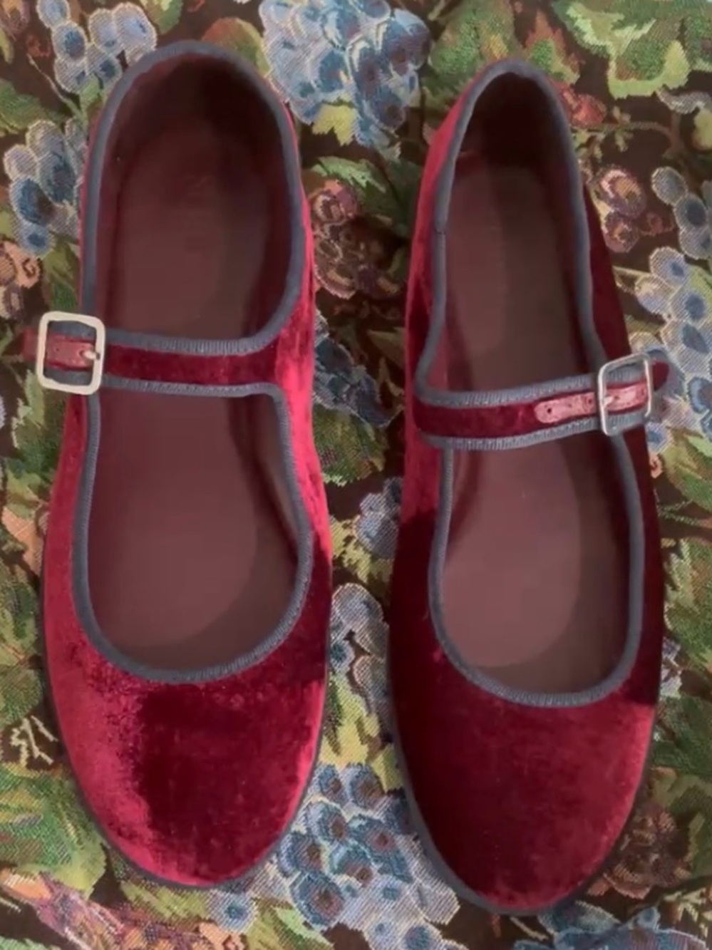 SCHUTZ Burgundy Velvet Mary Jane Flats with Buckle